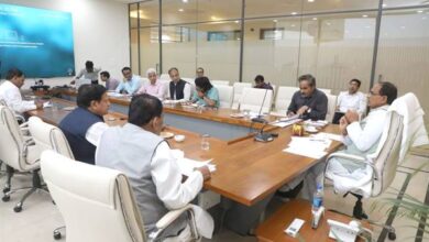 Cm In Review Meeting: The Chief Minister gave instructions to complete the necessary preparations for the procurement work.