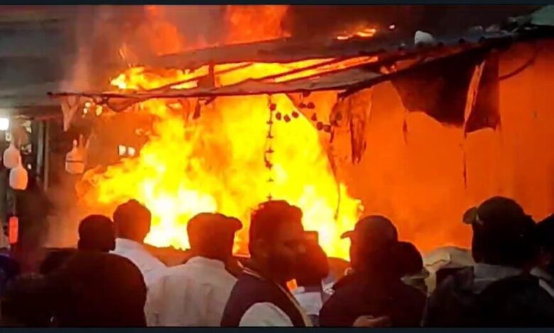 Horrific Fire Breaking: A massive fire broke out in a kerosene shop…fire brigade on the spot…see horrifying back 2 back VIDEO